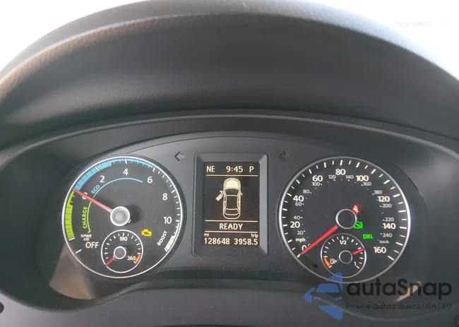 3VW637AJ7DM303620: 44093360