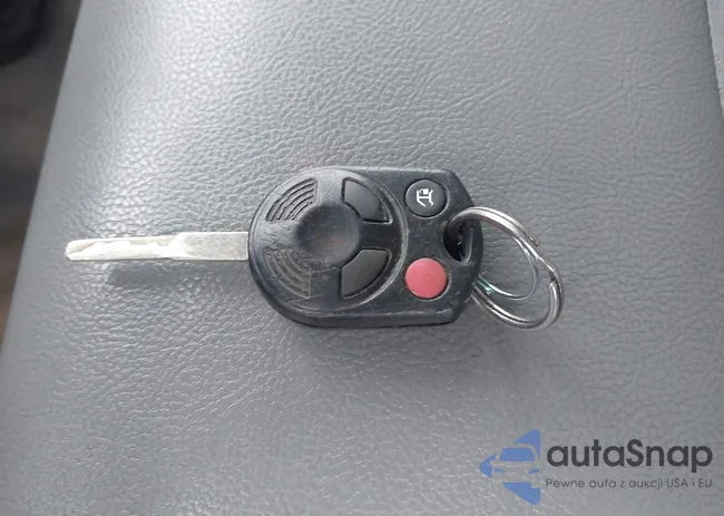 1FTNR2CM8FKA98942: 44094641