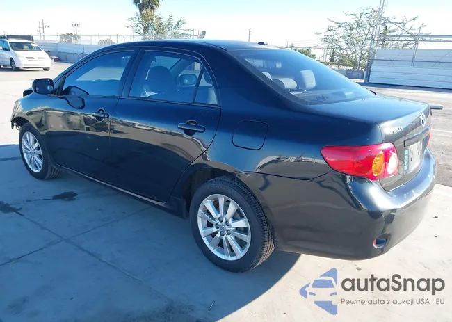 1NXBU40E69Z073729: 44094702