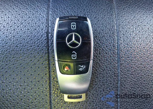 WDDZF4KB8JA344835: 44094732