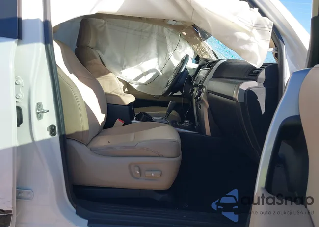 JTENU5JR3P6148828: 44094776