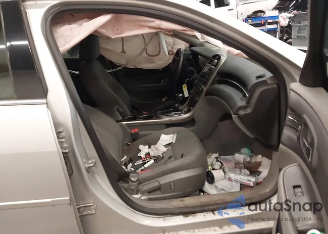 1G11B5SA7DF145114: 44094812