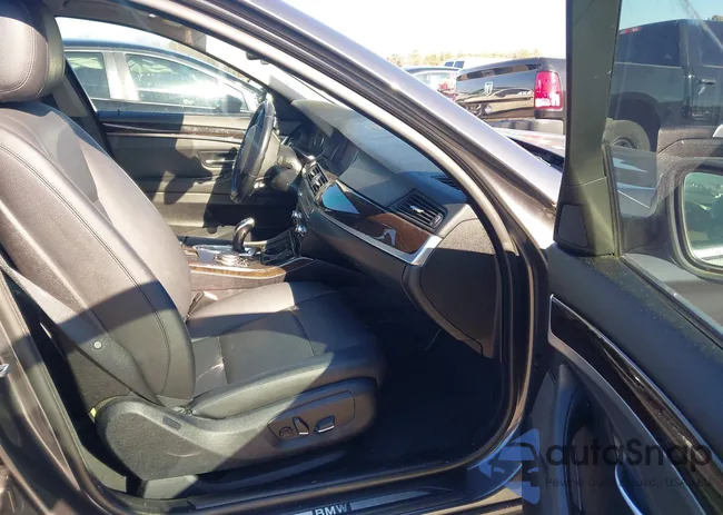 WBA5B1C50GG132526: 44094846