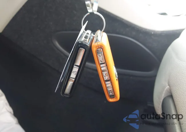 YV4L12UN9P2947593: 44095113