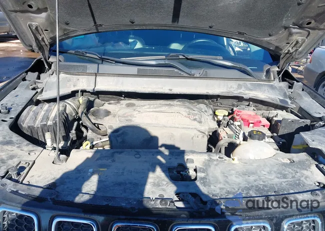 3C4NJDBB9KT716278: 44095121