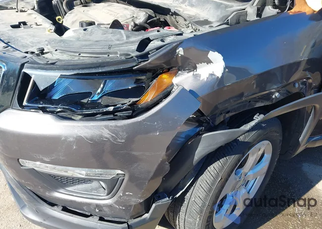 3C4NJDBB9KT716278: 44095121