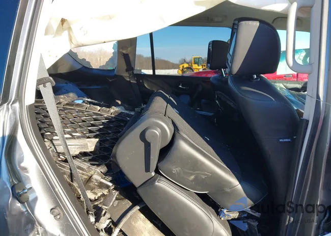 JN8AZ2NE5G9126228: 44094492