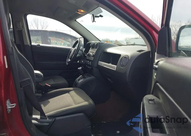 1C4NJDBB2ED828334: 44094521