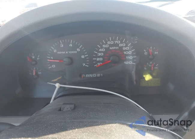 1FTRX12W16KA80836: 44095688