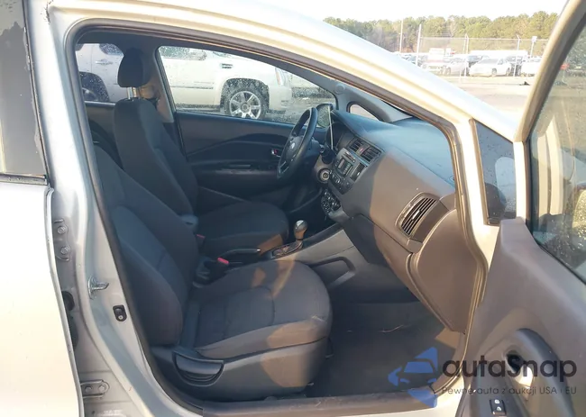 KNADN5A35C6027816: 44095734