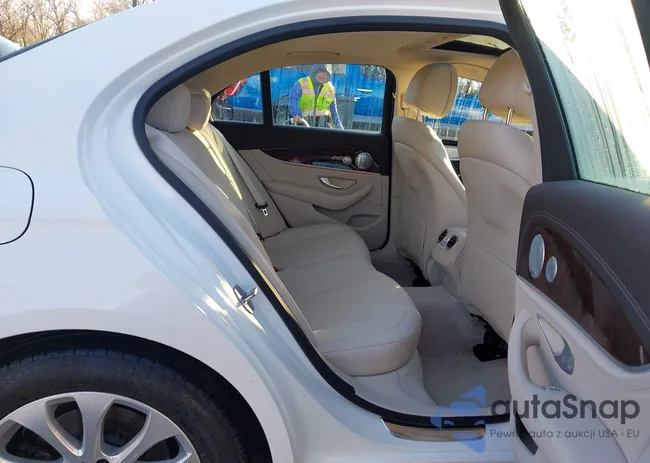 WDDZF4KB4HA215257: 44095746