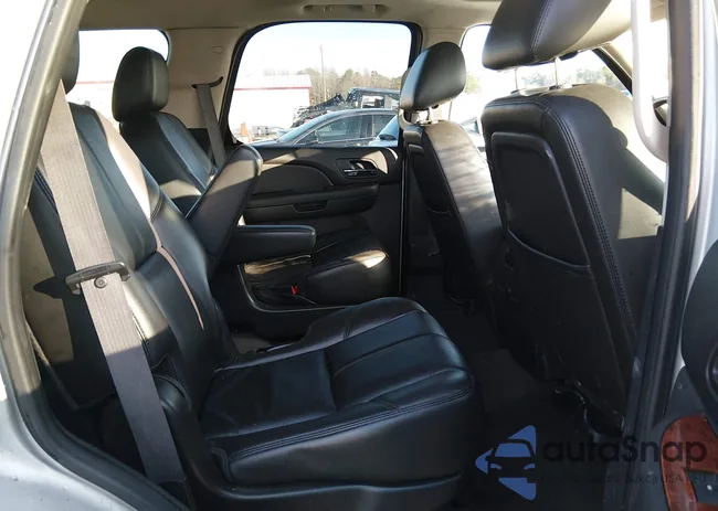 1GNSKBE07BR376126: 44095764