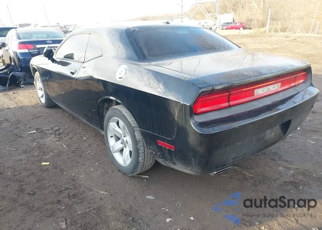 2C3CDYAGXDH728958: 44095788