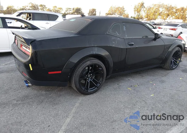 2C3CDZFJ2NH171703: 44095811