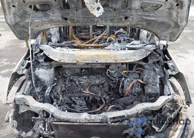 1FMCU9JX7EUB74824: 44095831