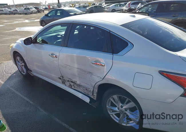 1N4AL3APXFC233499: 44095968