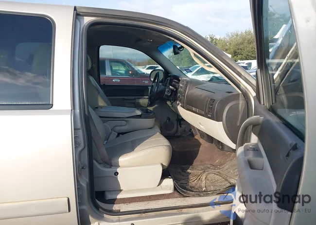 3GCEC13018G133579: 44096074