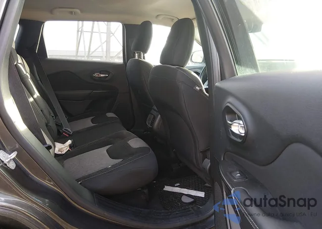 1C4PJMCS3EW318411: 44095149