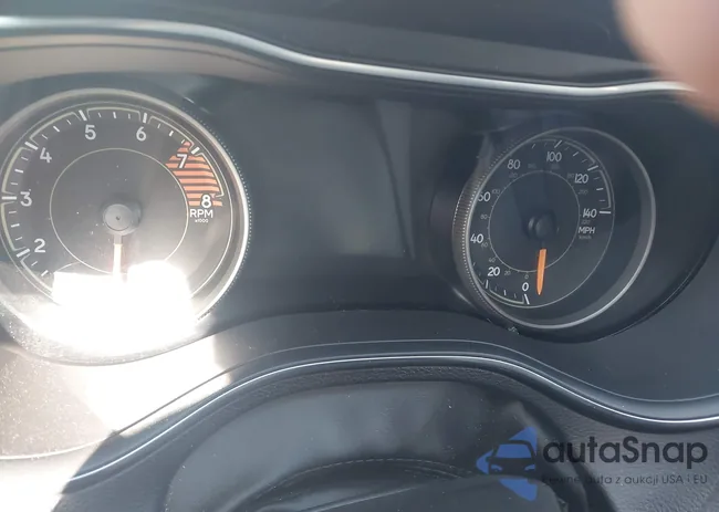 1C4PJMBX5ND553756: 44095233