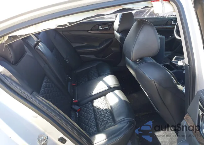 1N4AA6AP2GC382028: 44095337