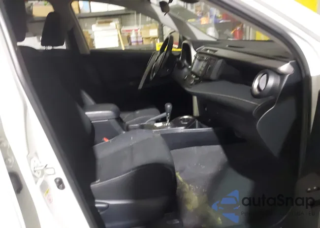 JTMWFREV8JJ729330: 44095339