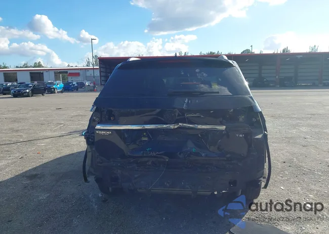 1V2AP2CA2JC536950: 44095376