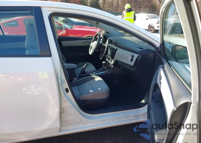 2T1BURHE6HC789211: 44095380