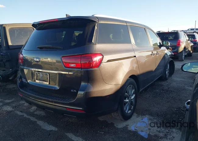 KNDMB5C13L6576969: 44095473