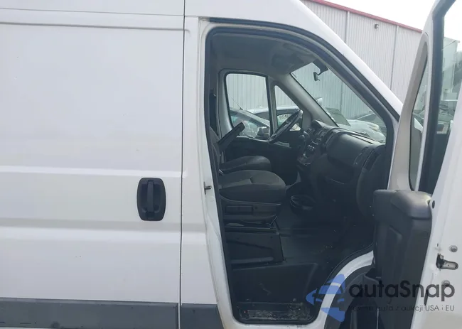 3C6TRVBG0GE124904: 44095482