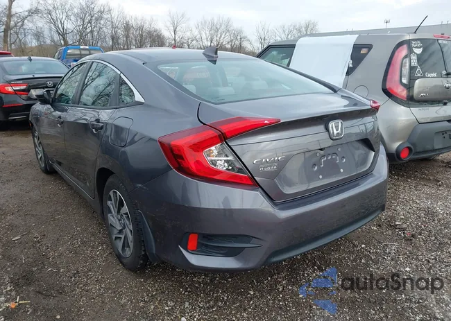 2HGFC2F78JH600085: 44095531