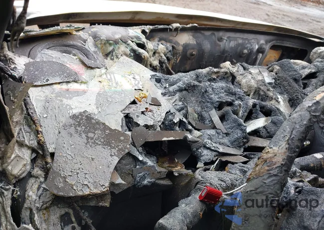 KNDJT2A52C7745779: 44096573