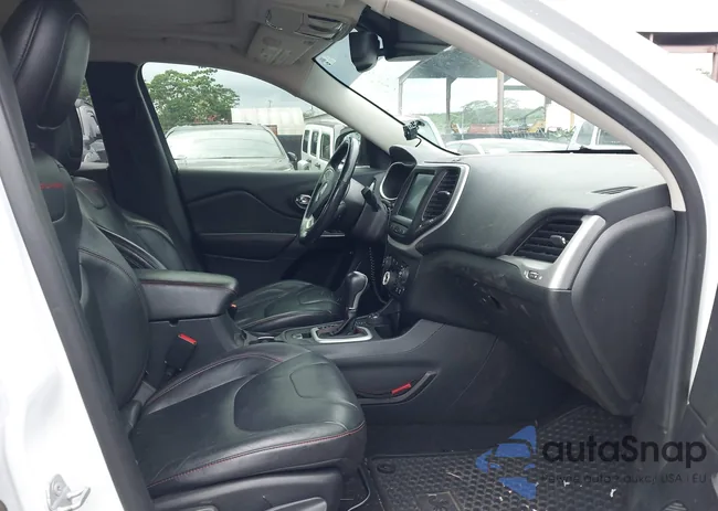 1C4PJMBS6EW240014: 44096579