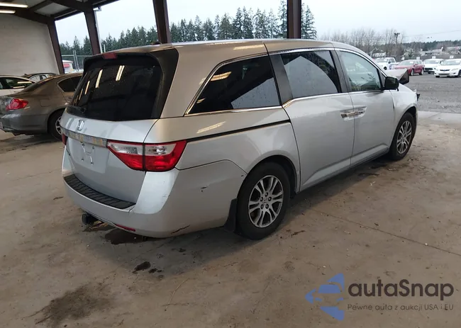 5FNRL5H69DB085190: 44096703