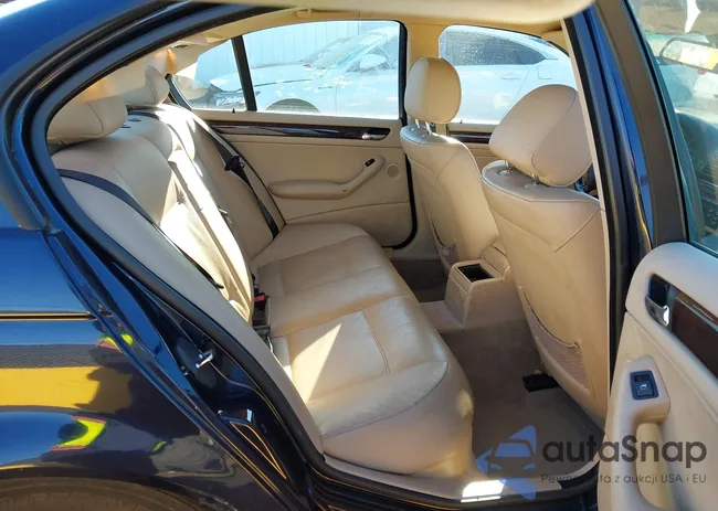 WBAAZ33445KW76891: 44096760