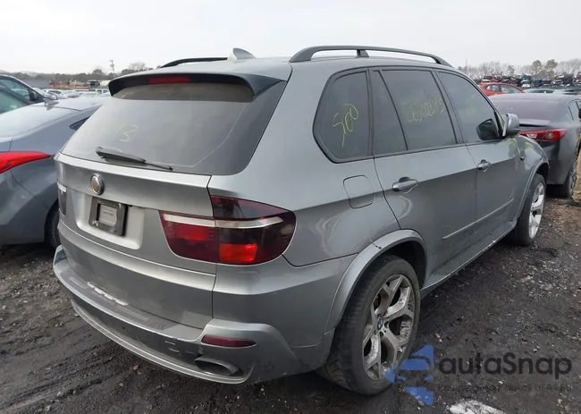 5UXFE83589L310196: 44096828