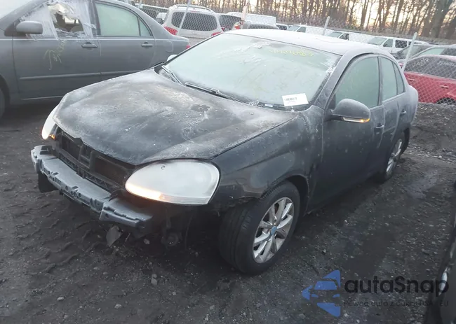 3VWRZ7AJ7AM106888: 44096832