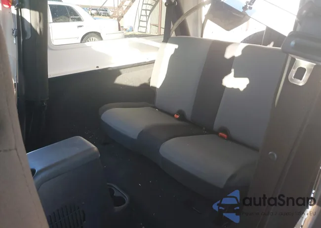 1J4FA44S46P772005: 44096874