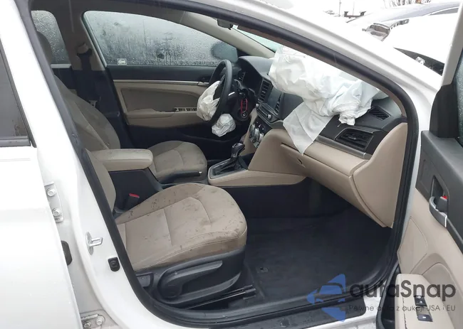 5NPD84LF2KH477214: 44096915