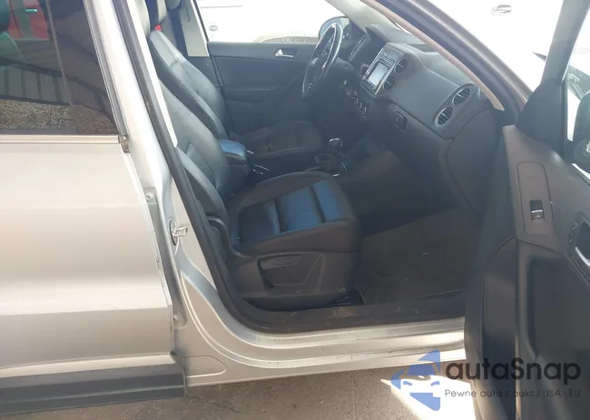 WVGAV7AX9CW545265: 44096998