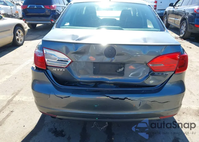 3VWDP7AJ9CM427382: 44096999