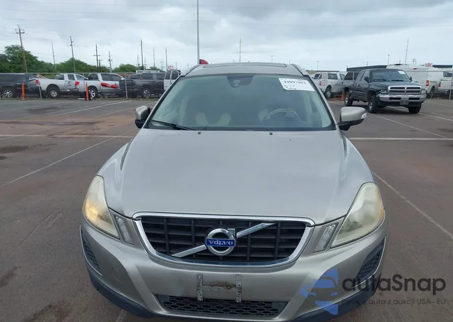 YV4952DL7C2270440: 44097002