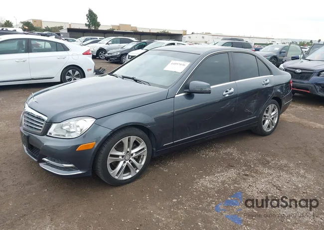 WDDGF4HBXDA879698: 44097036