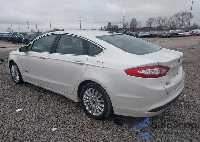 3FA6P0PUXDR272467: 44097041