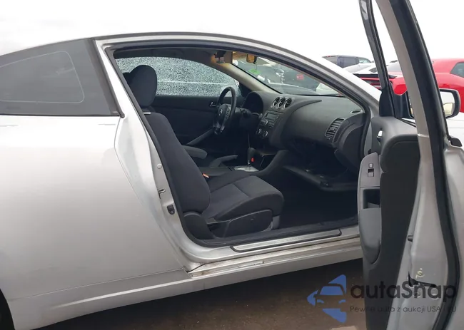 1N4AL24EX8C108901: 44097057