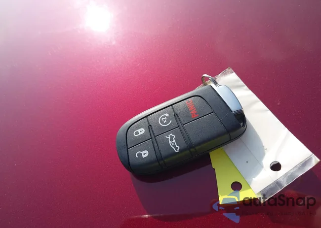 2C3CDXCT4PH687414: 44097069