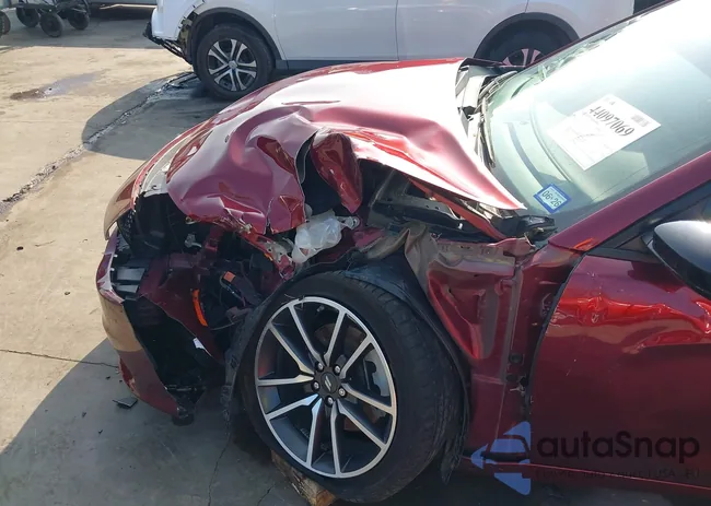 2C3CDXCT4PH687414: 44097069