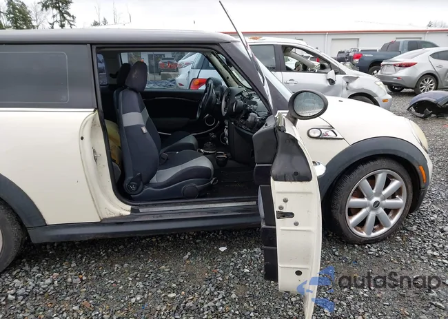 WMWMF73509TW80524: 44096149