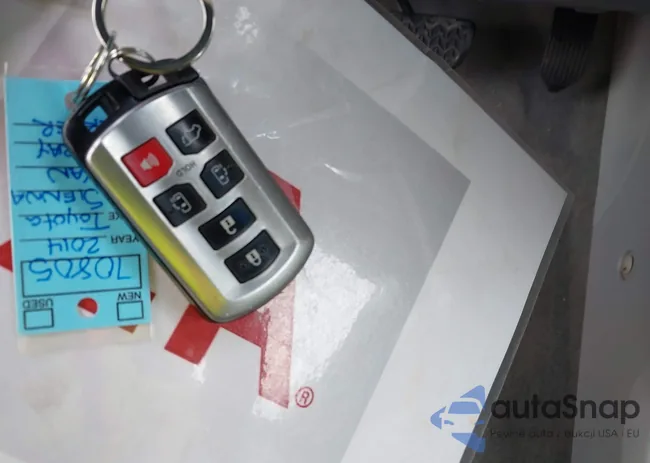 5TDYK3DC8ES502097: 44096305