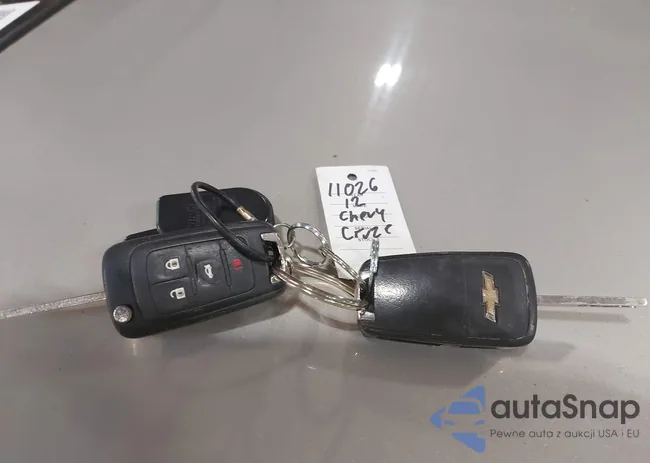 1G1PF5SC8C7260023: 44096384