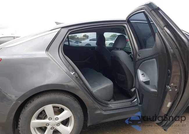 KNAGM4A72F5630276: 44096492